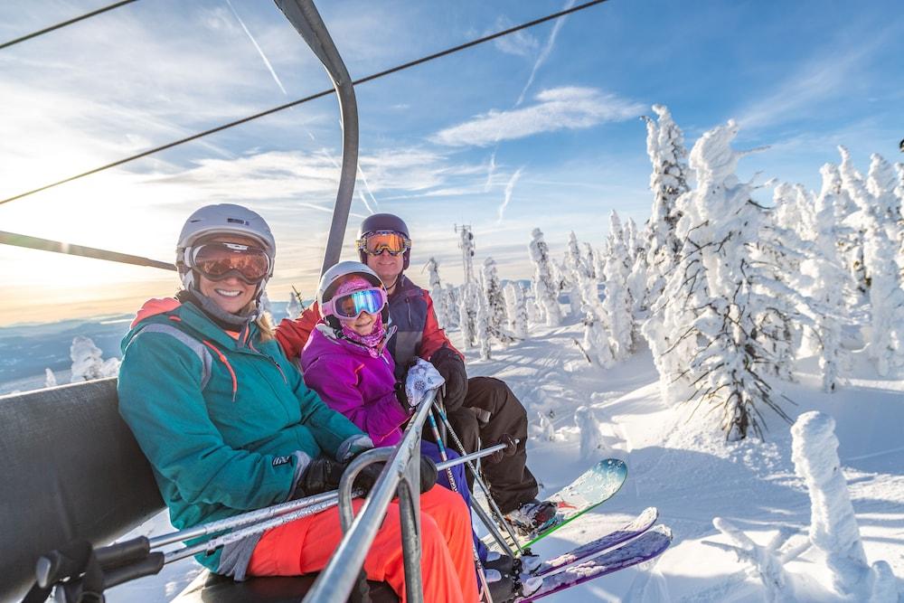 Sundance Resort Big White Ski Resort Exterior photo